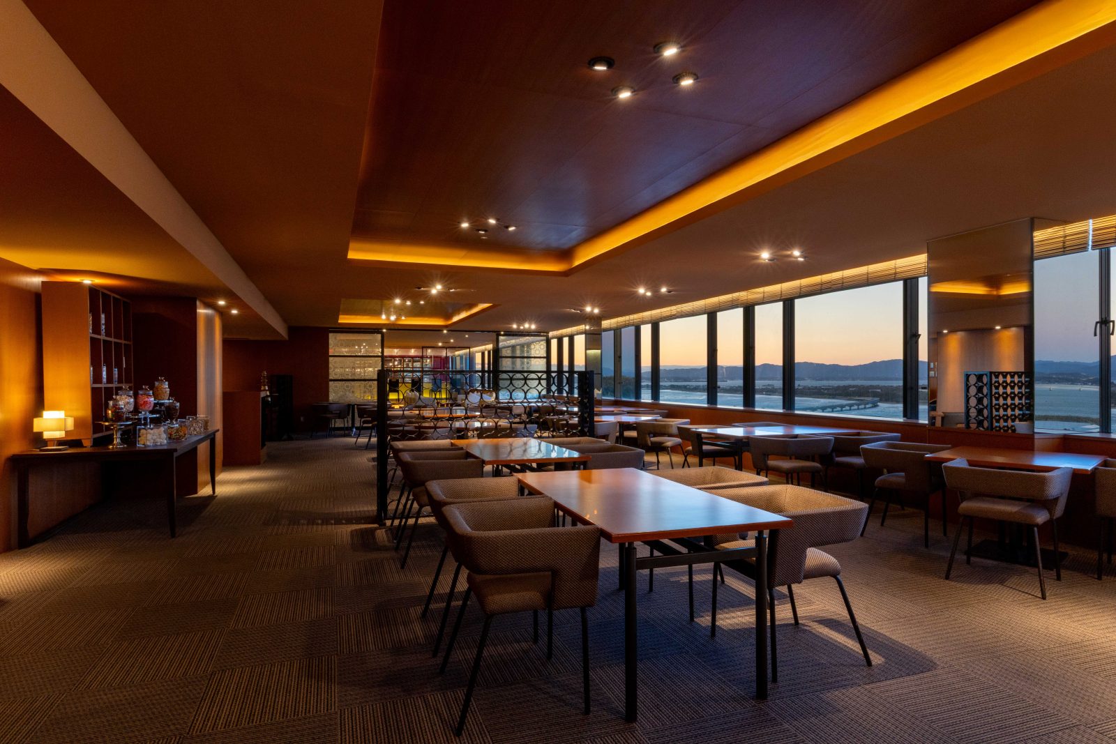 [By the superb view of Hamanako] The Executive Lake View Lounge opened on April 1, 2025.